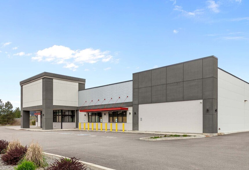 More Photos Of 20 Nearing Way, Kellogg Supermarket For Sale