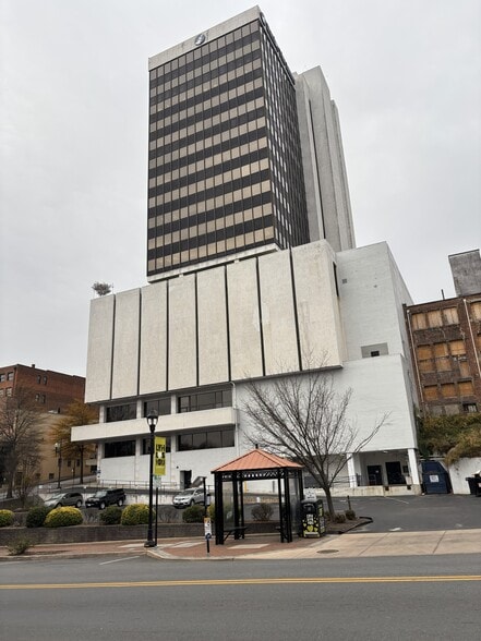 Primary Photo Of 828 Main St, Lynchburg Office For Lease