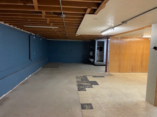 More Photos Of 113 Main St S, Stewartville Storefront For Lease