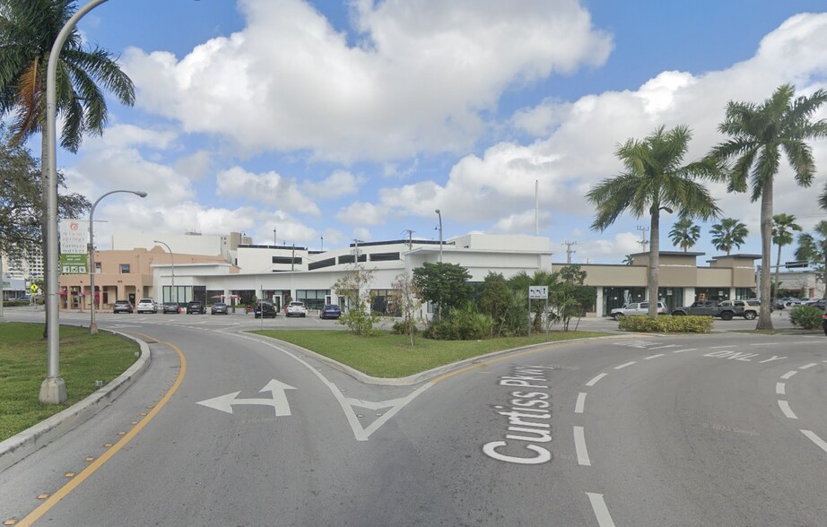 More Photos Of 1 S Royal Poinciana Blvd, Miami Unknown For Lease