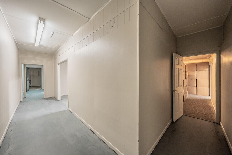 More Photos Of 5704 James Ave, Fort Worth Storefront Retail Office For Sale