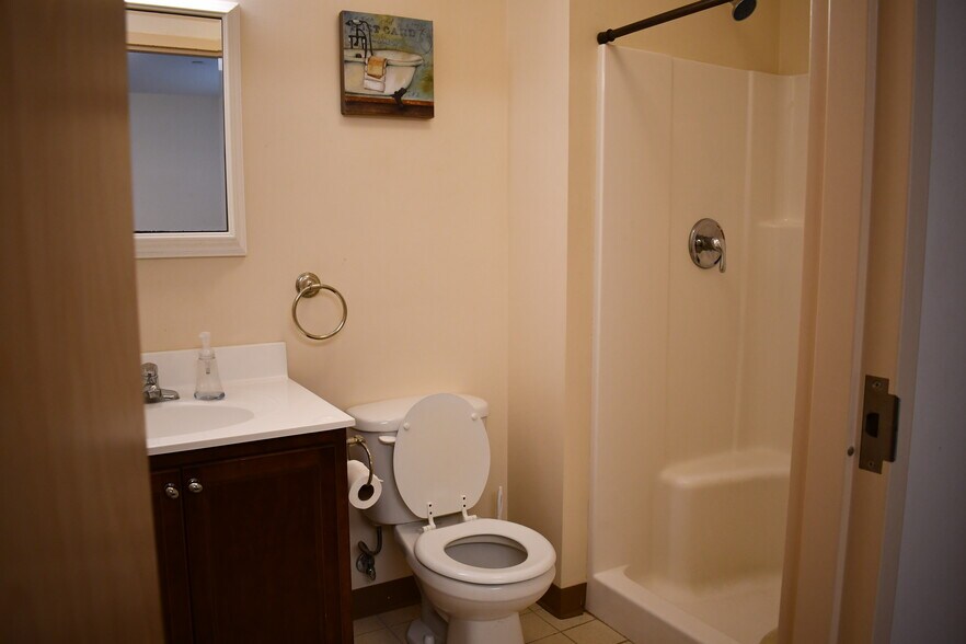 More Photos Of 140 Queen City Ave, Manchester Rehabilitation Center For Sale