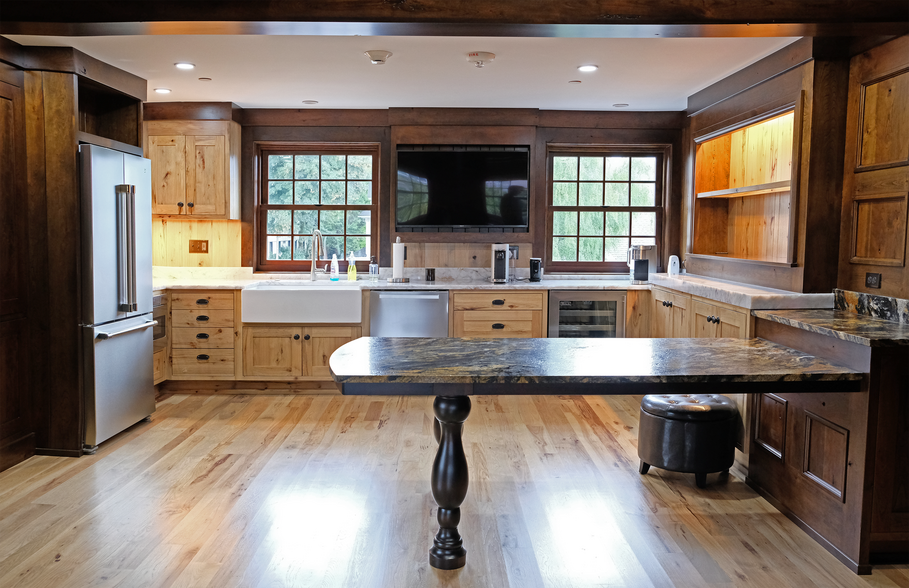 More Photos Of 829 NW 19th Ave, Portland Office For Sale