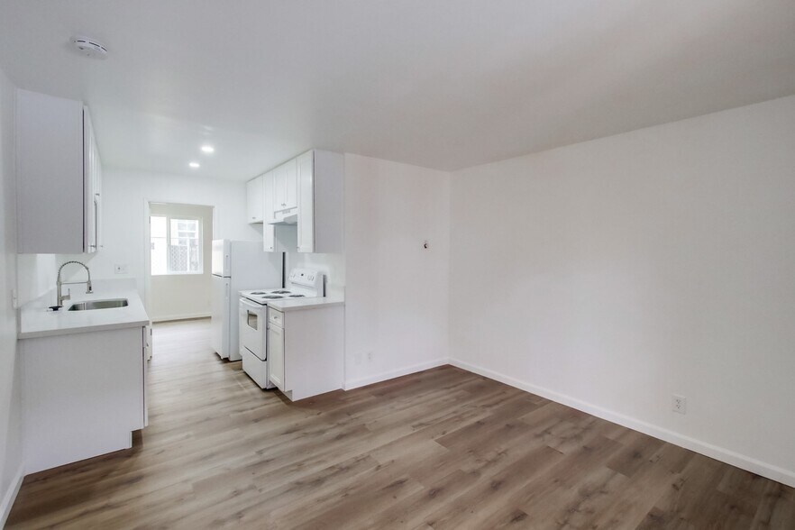 More Photos Of 3845-3855 Chamoune Ave, San Diego Apartments For Sale