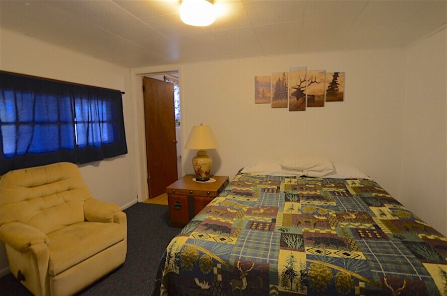 More Photos Of 108 Bailey St, Lima Restaurant For Sale