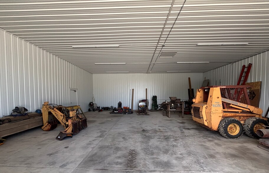 More Photos Of 1221 Groop Rd, Springfield Warehouse For Sale