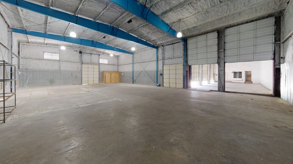 More Photos Of 6709 Burnet Ln, Austin Warehouse For Sale