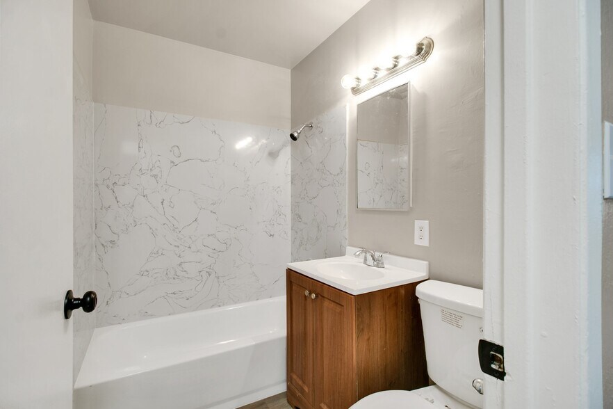 More Photos Of 2244 12th Ave, Oakland Apartments For Sale