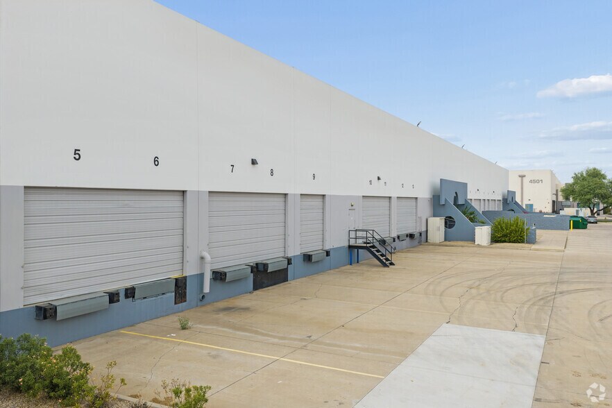 More Photos Of 4441 W Polk St, Phoenix Manufacturing For Lease