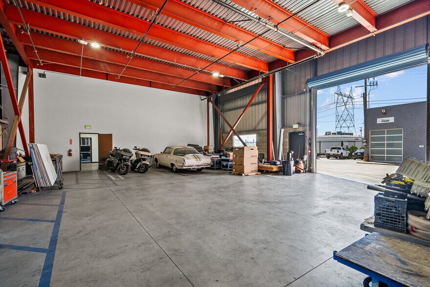 More Photos Of 8070 Webb Ave, North Hollywood Warehouse For Sale
