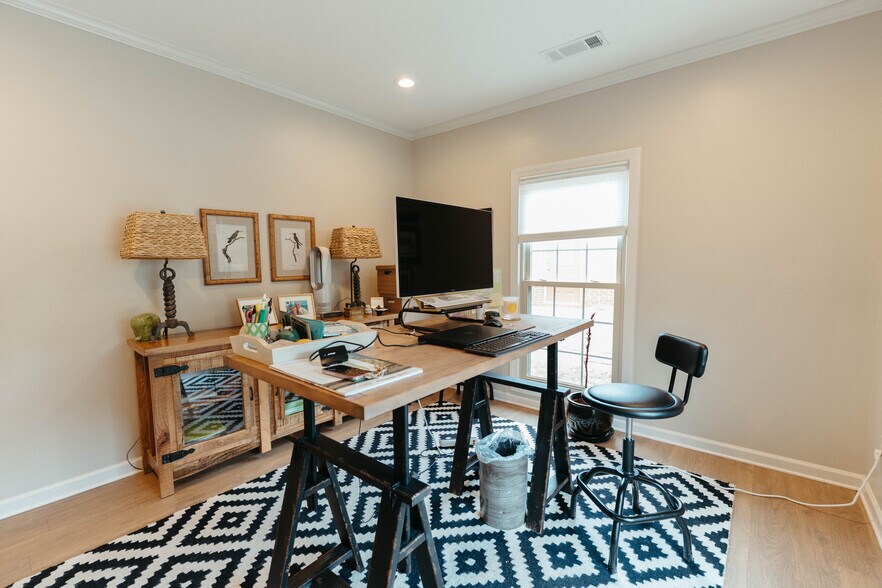 More Photos Of 540 SE Powder Springs St, Marietta Office Residential For Sale