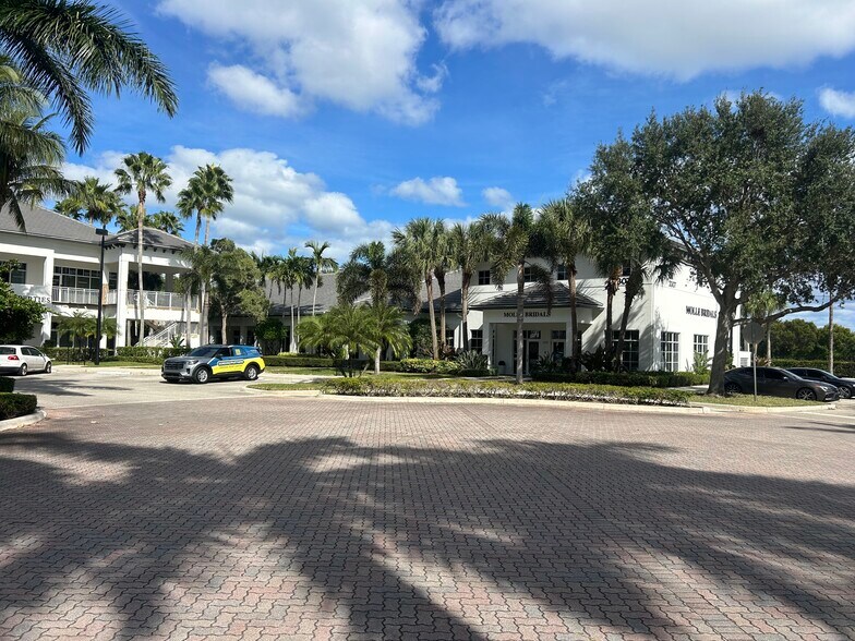 More Photos Of 3307 Northlake Blvd, Palm Beach Gardens Office For Sale