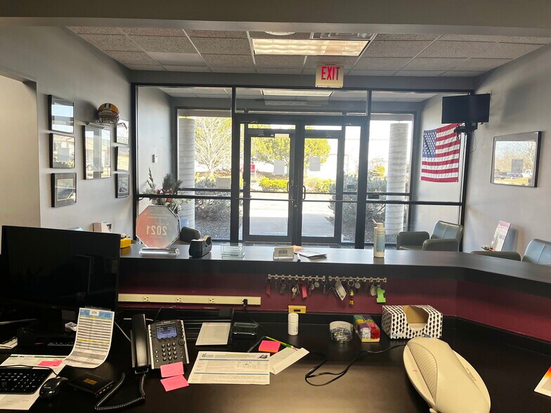 More Photos Of 5523 Integrity Way, Appleton Flex For Sale