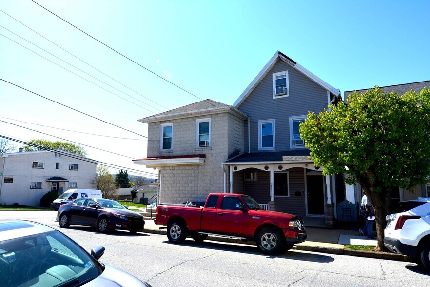 More Photos Of 800 Forrest St, Conshohocken Apartments For Sale