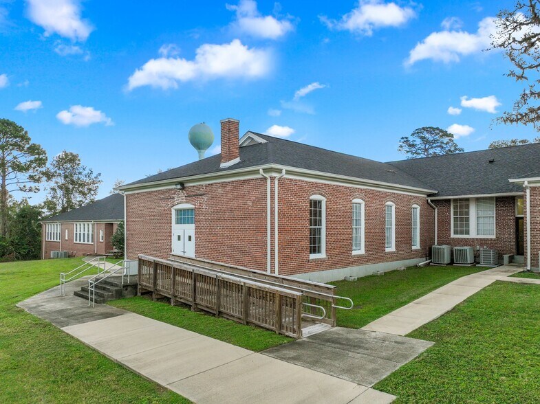 More Photos Of 1476 SW Main St, Greenville Medical For Sale