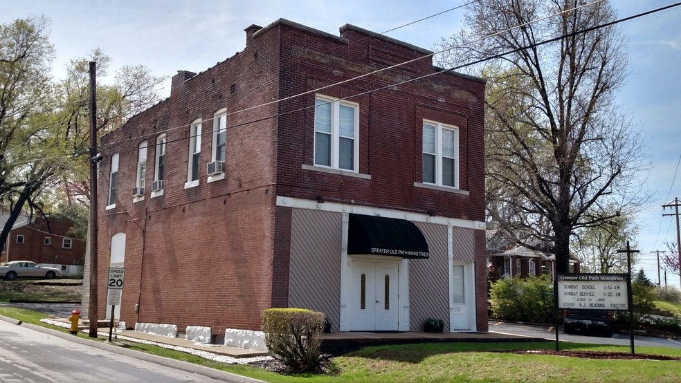 More Photos Of 8464 Lackland Rd, Saint Louis Religious Facility For Sale
