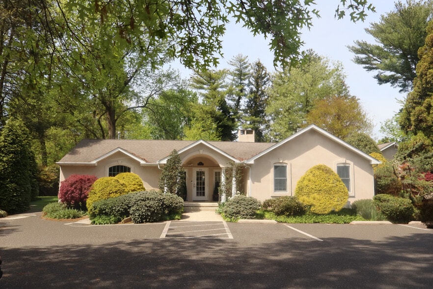 Primary Photo Of 90 N Kings Hwy, Cherry Hill Office For Sale