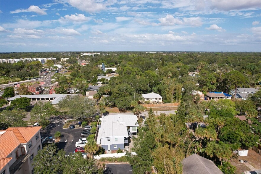 More Photos Of 1236 13th St, Sarasota Apartments For Sale