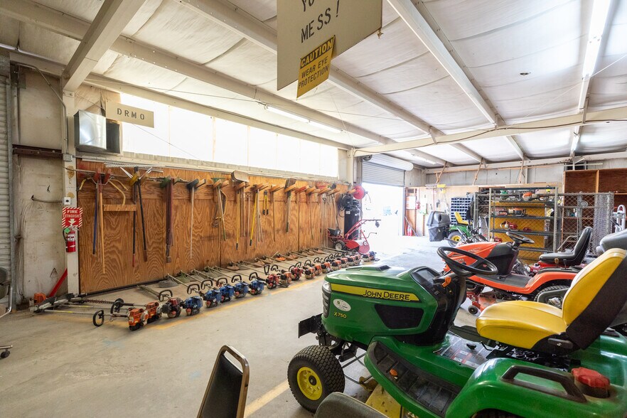 More Photos Of 1249 E Ridgecrest Blvd, Ridgecrest Office For Sale