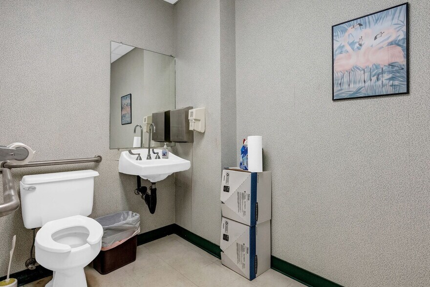 More Photos Of 4171 Marietta St, Powder Springs Medical For Lease