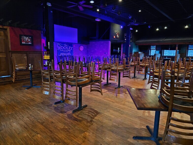 More Photos Of 24940 Sperry Dr, Westlake Restaurant For Sale