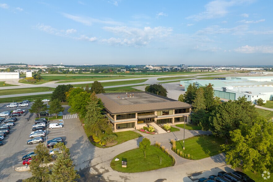 More Photos Of 180 Renfrew Dr, Markham Office For Lease