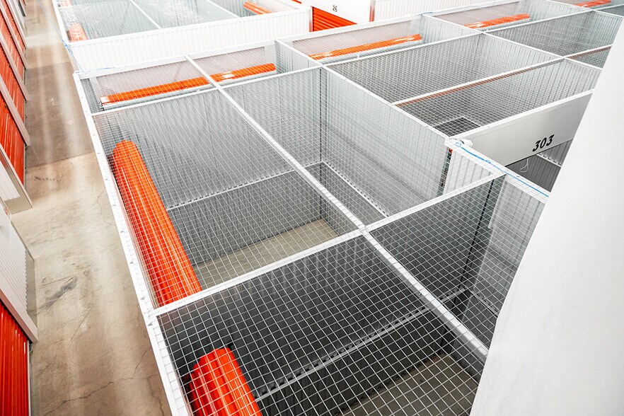 More Photos Of 2000 Queen Ave SE, Albany Self Storage For Sale