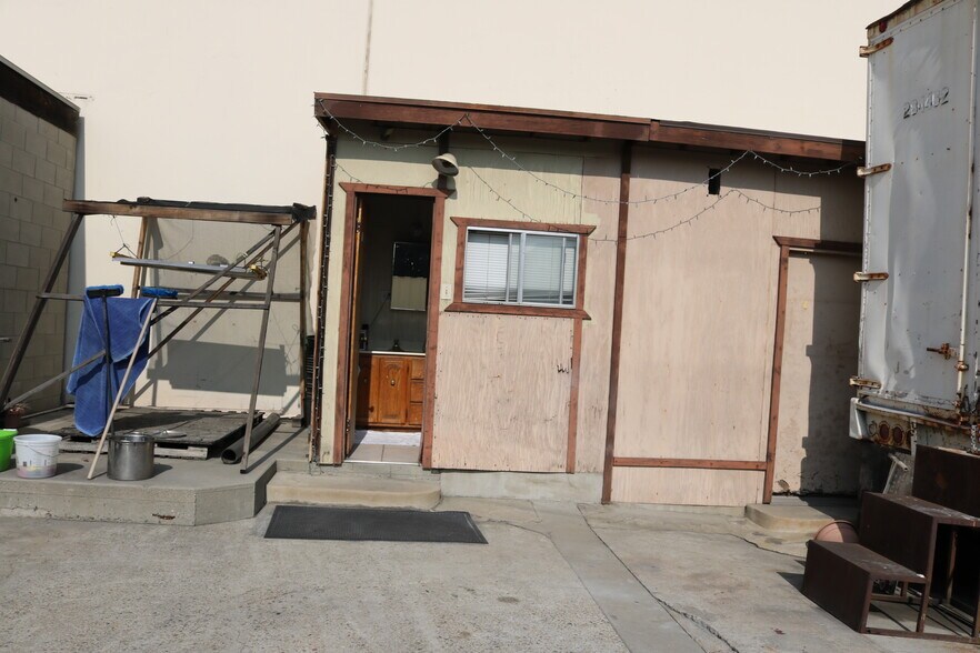 More Photos Of 16459 Illinois Ave, Paramount Land For Sale