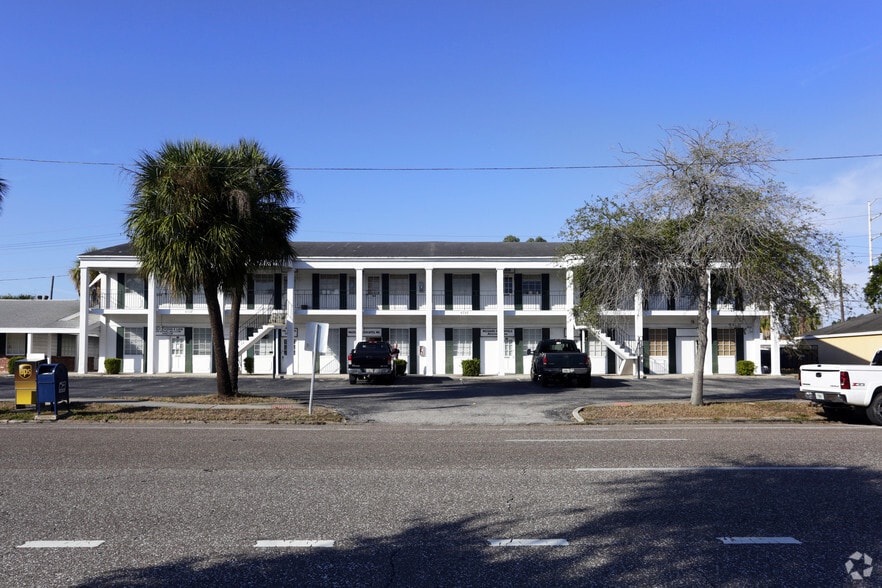 More Photos Of 6727 1st Ave S, Saint Petersburg Office For Lease