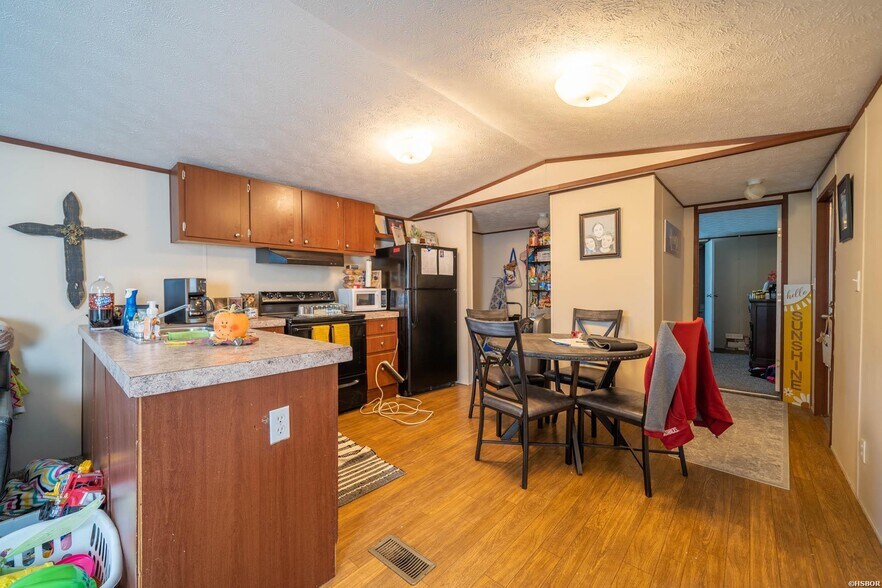 More Photos Of 389 HWY 174, Hope Specialty For Sale