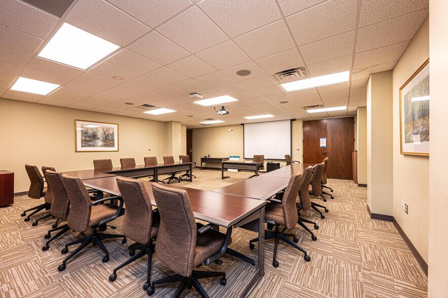 More Photos Of 200 1st Ave NW, Hickory Office For Sale