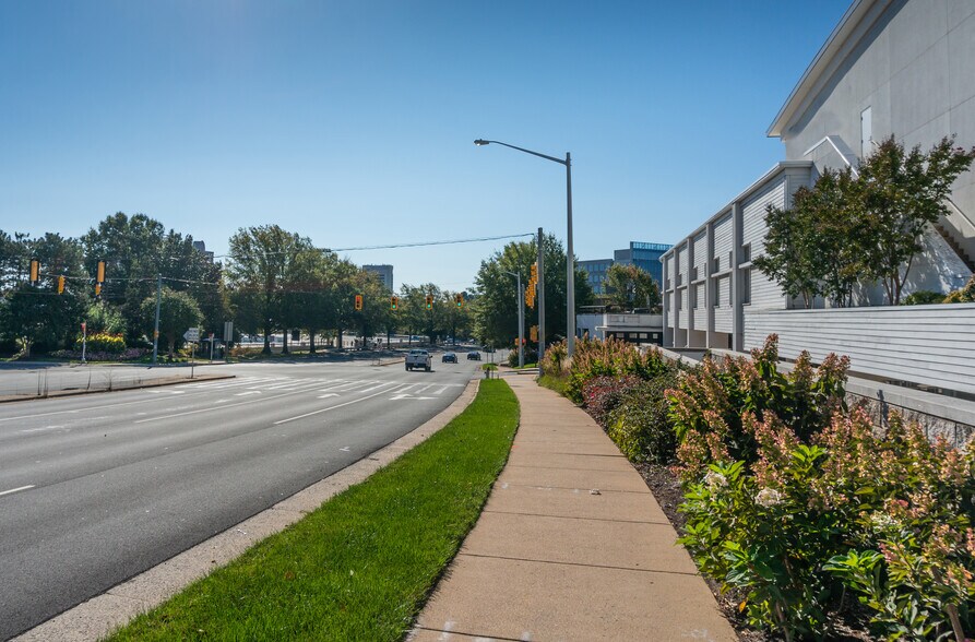 More Photos Of 1800 W International Dr, McLean Freestanding For Lease