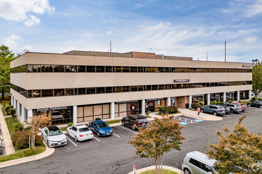 Primary Photo Of 131 Elden St, Herndon Medical For Lease