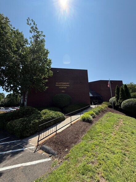 Primary Photo Of 131 New London Tpke, Glastonbury Medical For Lease