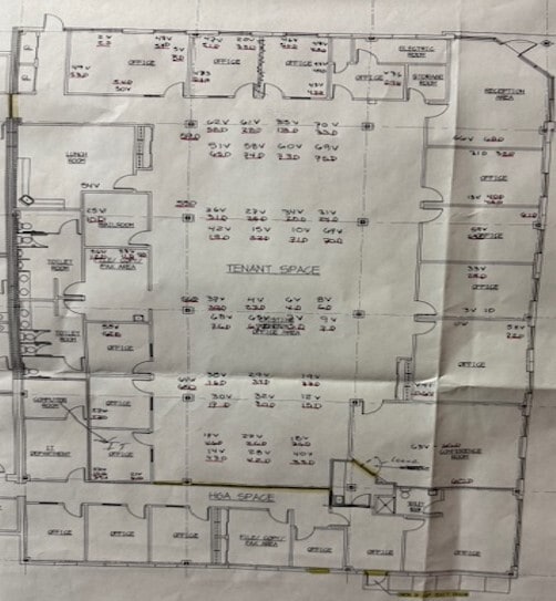 More Photos Of 439 Oak St, Garden City Warehouse For Lease