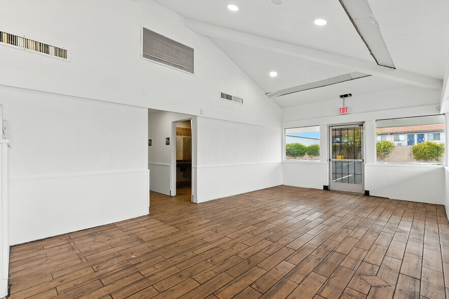 More Photos Of 4355 Sonoma Blvd, Vallejo Restaurant For Lease