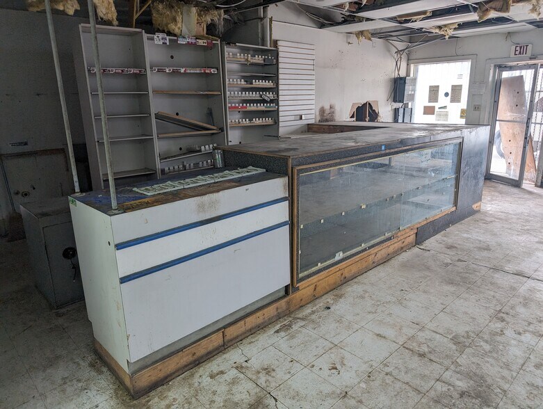 More Photos Of 815 N New Braunfels Ave, San Antonio Convenience Store For Sale