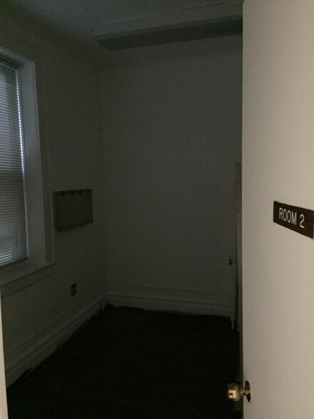 More Photos Of 304 Central Ave, Orange Apartments For Sale