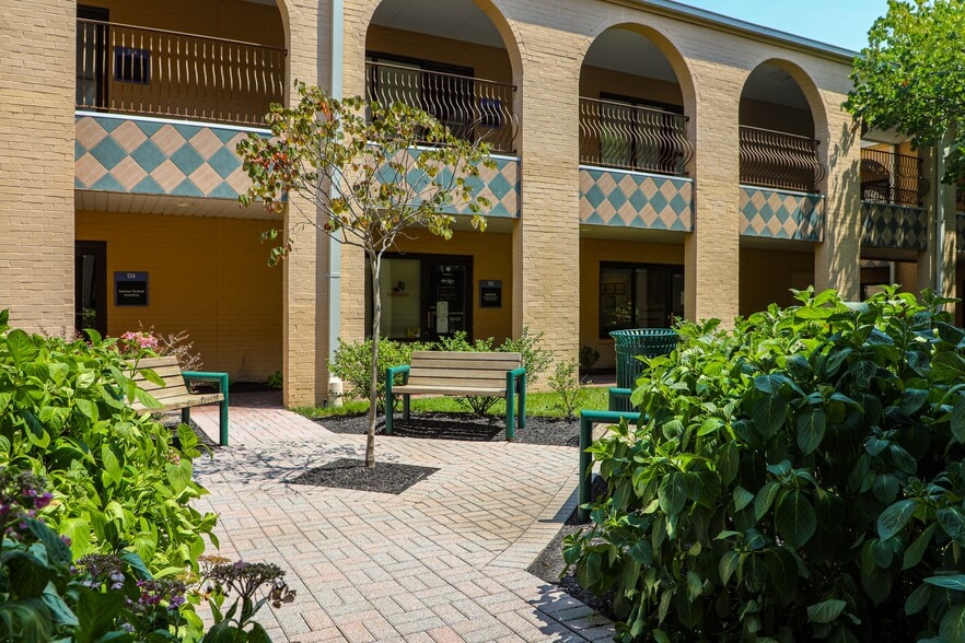 More Photos Of 90 Painters Mill Rd, Owings Mills Medical For Lease