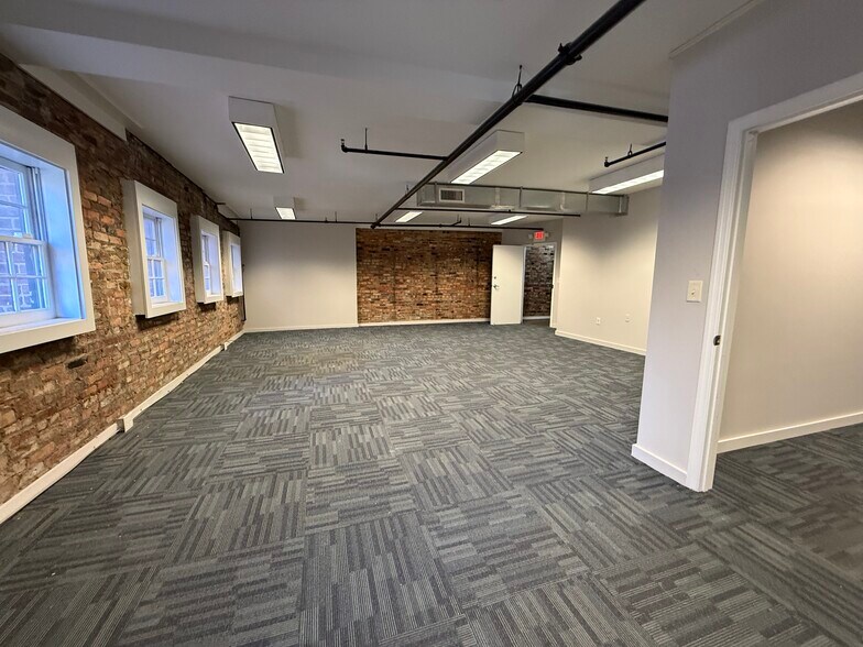 More Photos Of 219 Hay St, Fayetteville Storefront Retail Office For Lease