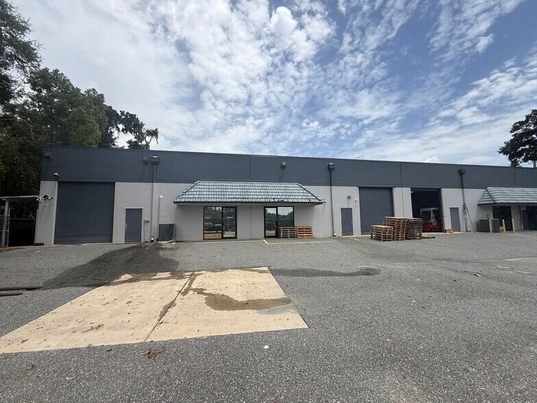 More Photos Of 810 NW 25th Ave, Ocala Warehouse For Lease