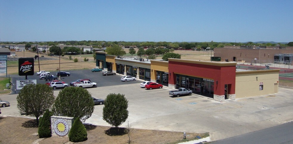 More Photos Of 9815 Culebra Rd, San Antonio Storefront For Lease