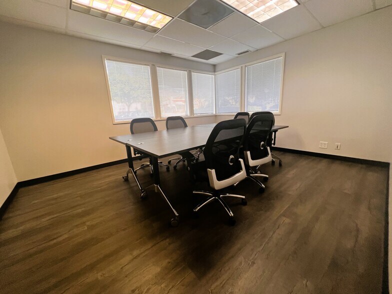 More Photos Of 750 Fairmont Ave, Glendale Loft Creative Space For Lease