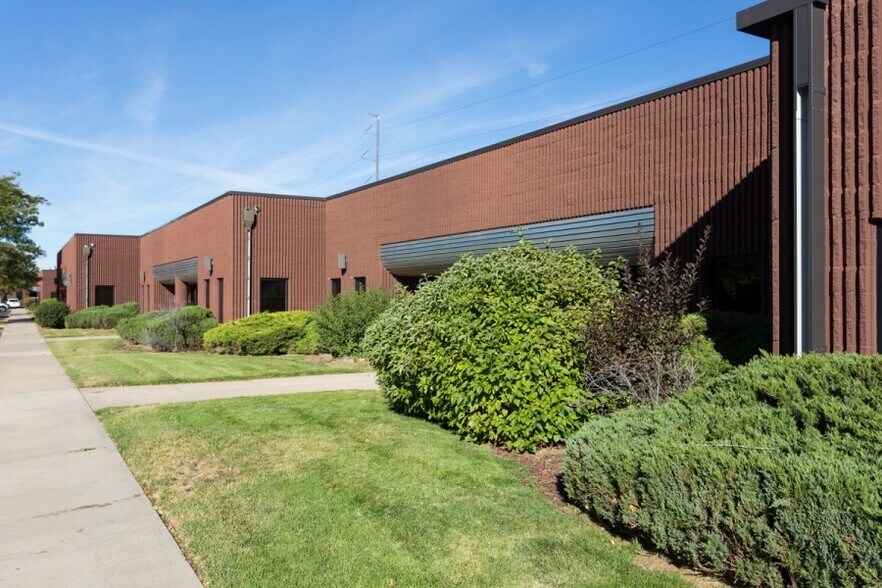 More Photos Of 7808 E Cherry Creek South Dr, Denver Unknown For Lease