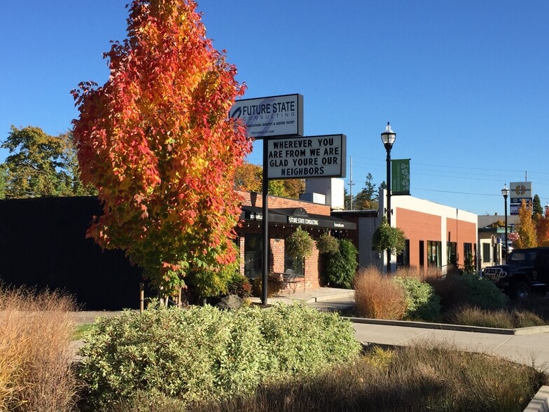 More Photos Of 12525 SW Main St, Tigard Storefront Retail Office For Lease