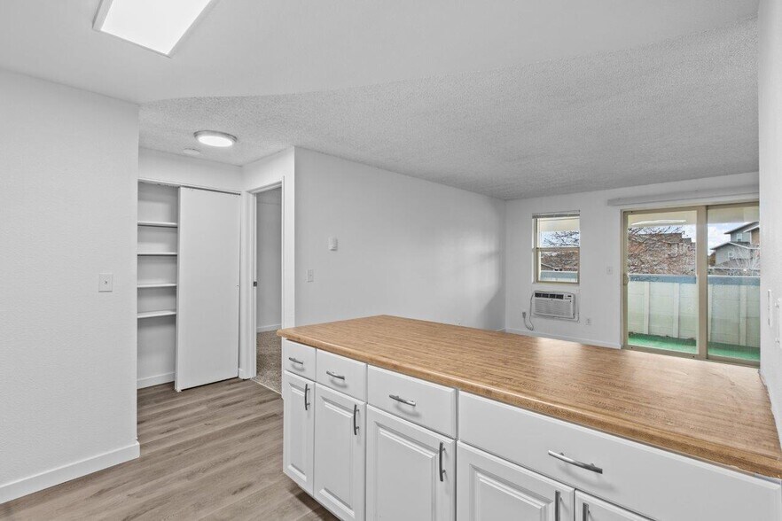 More Photos Of 465 N Arthur St, Kennewick Apartments For Sale