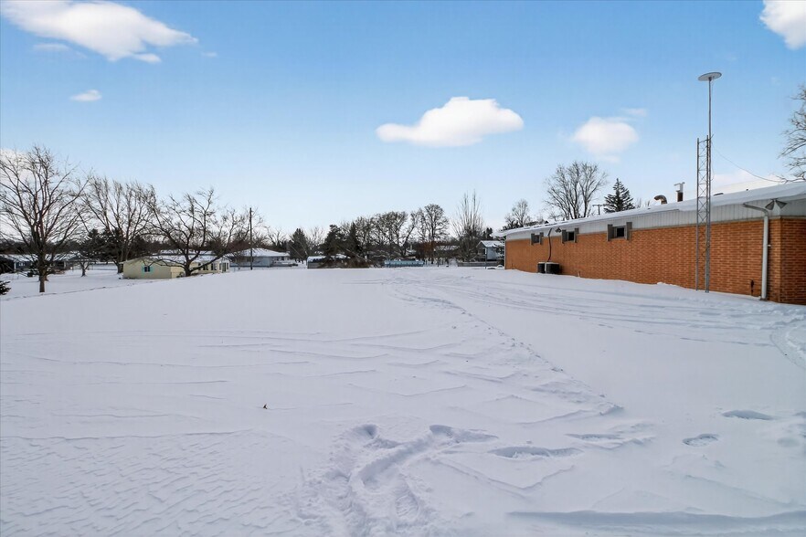 More Photos Of 820 N Pine River St, Ithaca Healthcare For Sale