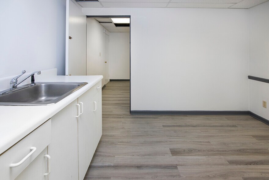 More Photos Of 318 S South St, Gastonia Office For Lease