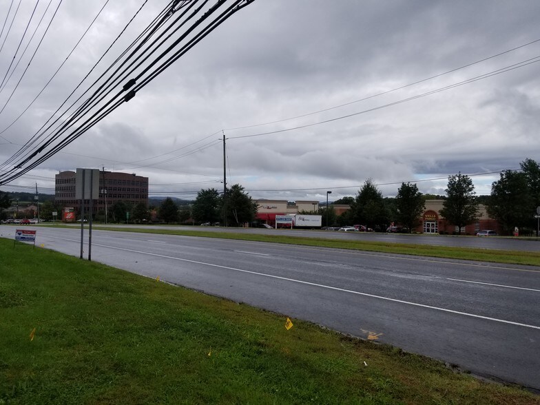 More Photos Of 727 US Highway 202, Bridgewater Land For Lease