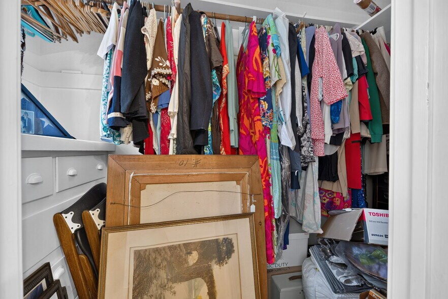 More Photos Of 119 S Adams St, Glendale Multifamily For Sale